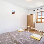 Ferienhaus Awesome In *