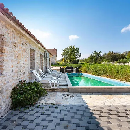 Holiday home Amazing In With Wifi *