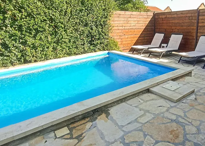 Pet Friendly In * Lišane Tinjske